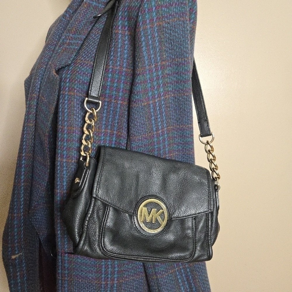 Michael Kors Black Gold Chain Linked Purse Leather